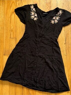 Abercrombie & Fitch Black V-Neck Button Dress with Pink Floral Embroidery